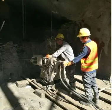 柳河水下抗分散灌浆料特点 水下不分散注浆料介绍